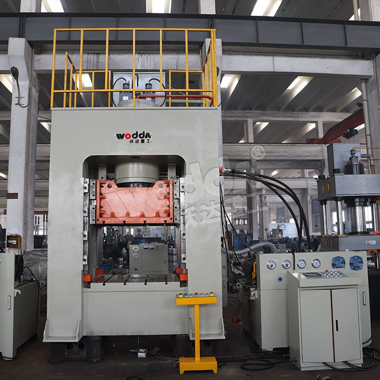 500噸框架式液(yè)壓機 500噸框架式(shì)液壓機